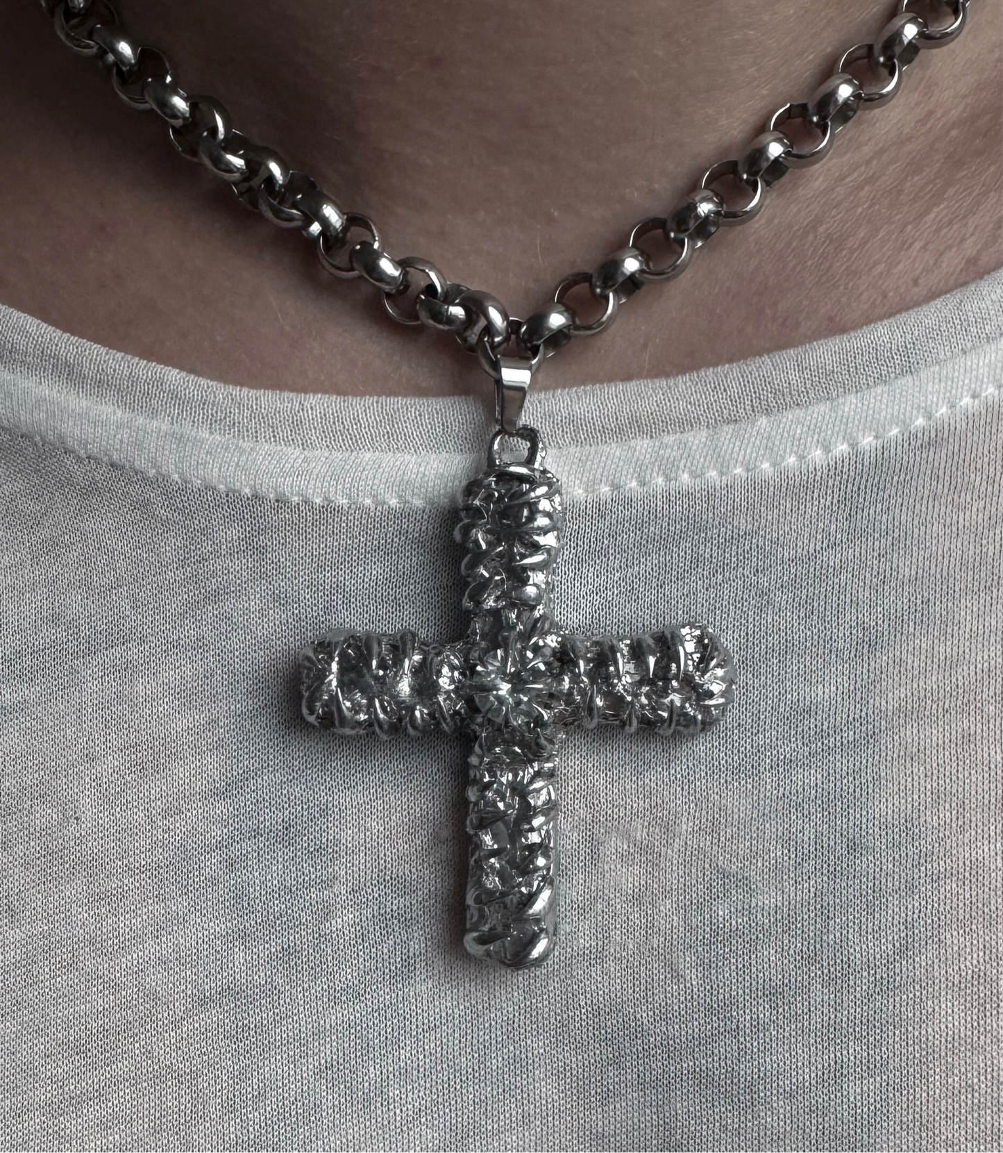 ANGEL CROSS PENDANT by Veslidee