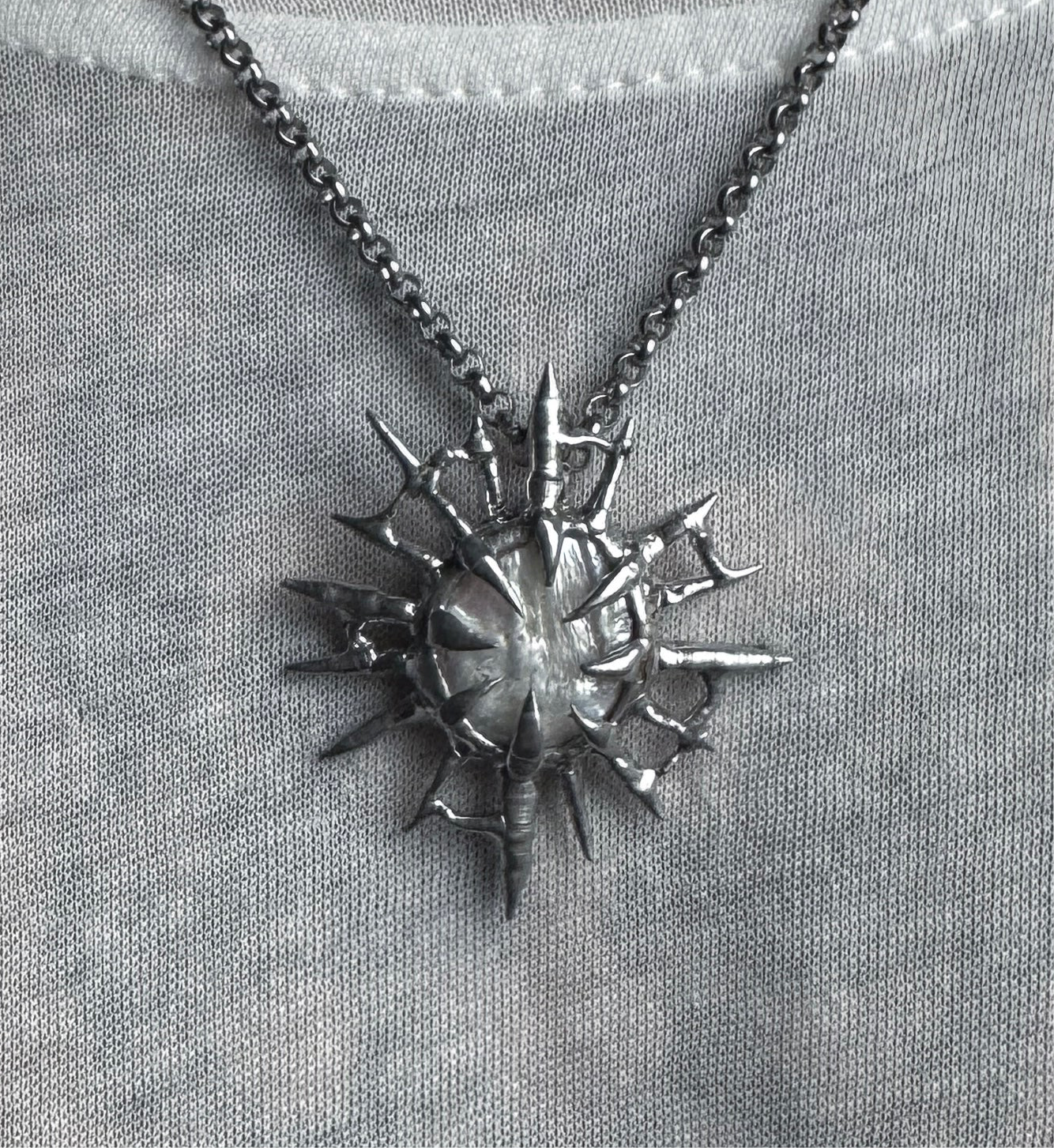 CYBERSUN PENDANT by Veslidee