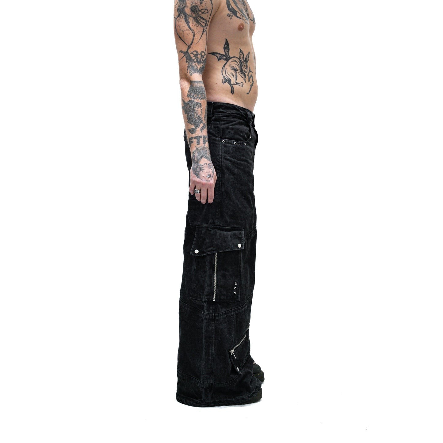 ULTRA+ WASHED BLACK CARGO JEANS