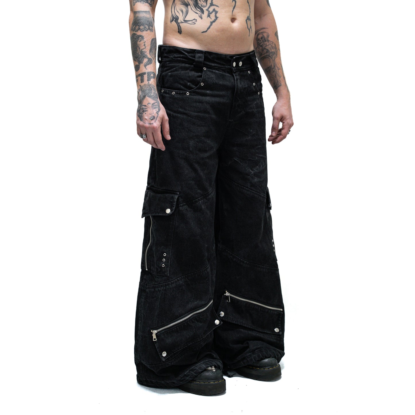 ULTRA+ WASHED BLACK CARGO JEANS
